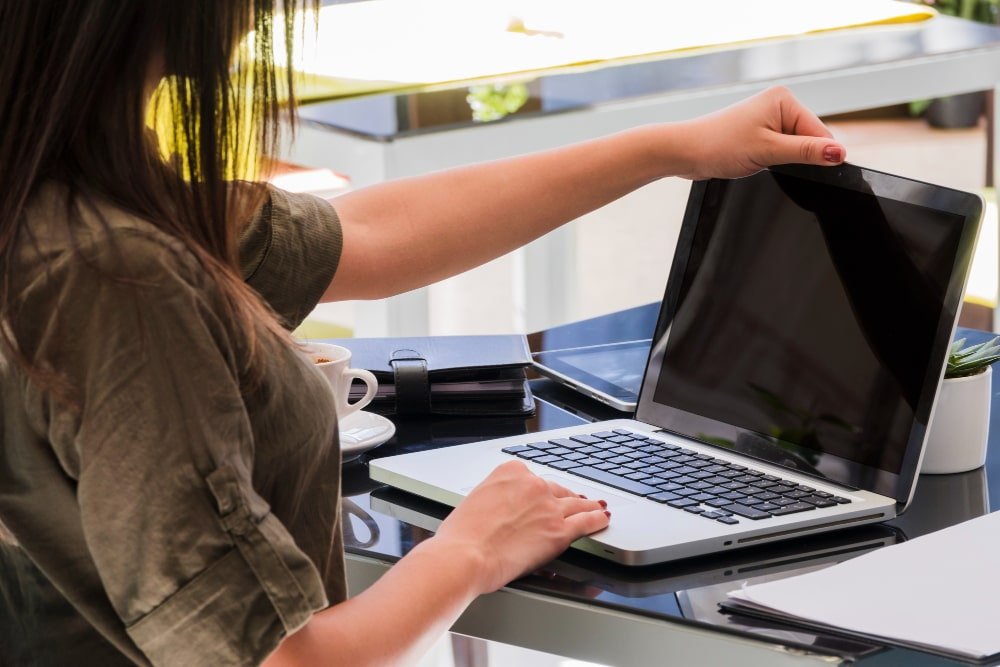Second Hand Laptop in Ahmedabad